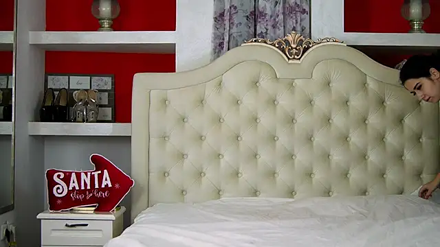 Snapshot of SarraRay chatting on November 21, 2025, 6:07 pm SarraRay online show from November 21, 2025, 6:07 pm