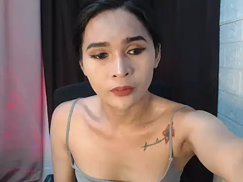Snapshot of sweetsasha68 chatting on June 20, 2026, 12:43 pm sweetsasha68 online show from June 20, 2026, 12:43 pm