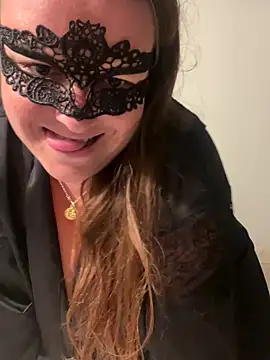 Snapshot of LaJoie999 chatting on September 24, 2025, 8:37 pm LaJoie999 online show from September 24, 2025, 8:37 pm