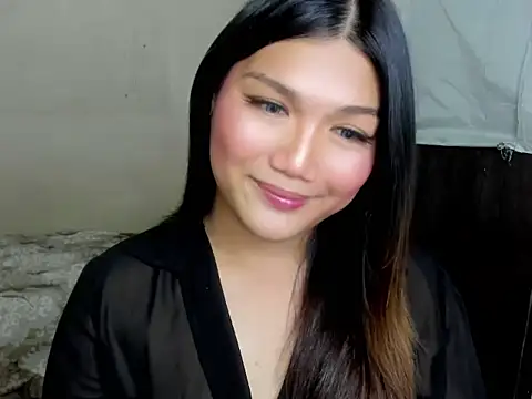 Snapshot of Lou_heart chatting on November 5, 2025, 3:15 pm Lou heart online show from November 5, 2025, 3:15 pm