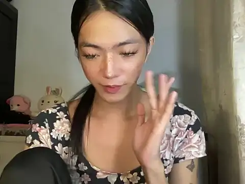 slimladyxoxo online show from December 15, 2025, 11:31 pm