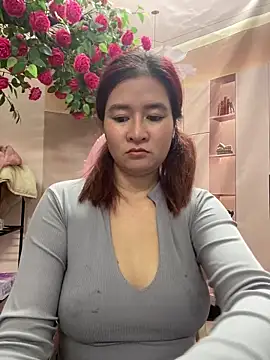 Snapshot of Bollozzy_89 chatting on November 8, 2025, 5:38 pm Bollozzy 89 online show from November 8, 2025, 5:38 pm