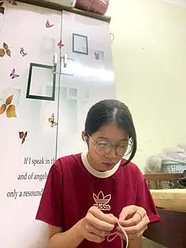 Snapshot of meomeo2k6 chatting on October 23, 2025, 5:39 am meomeo2k6 online show from October 23, 2025, 5:39 am