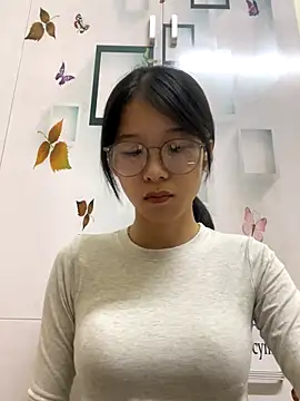 Snapshot of meomeo2k6 chatting on December 4, 2025, 1:54 pm meomeo2k6 online show from December 4, 2025, 1:54 pm