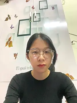 Snapshot of meomeo2k6 chatting on November 4, 2025, 1:59 pm meomeo2k6 online show from November 4, 2025, 1:59 pm