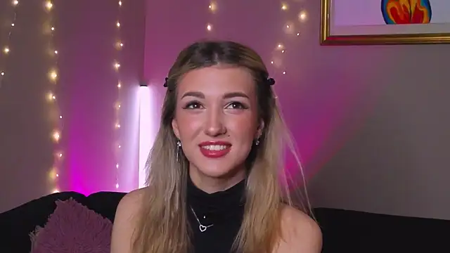 Snapshot of BeatrixGummer chatting on December 4, 2025, 8:08 pm BeatrixGummer online show from December 4, 2025, 8:08 pm