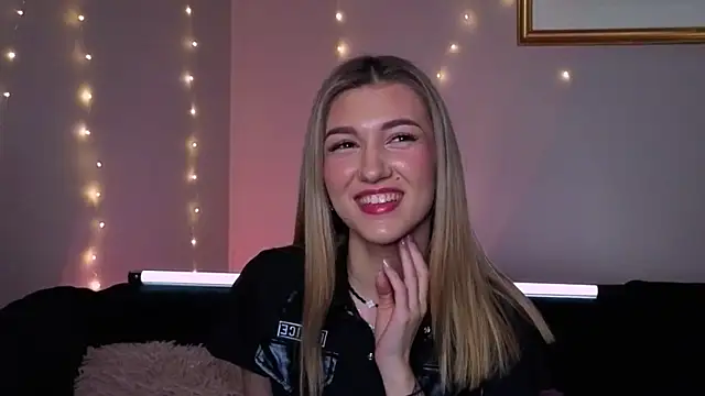 Snapshot of BeatrixGummer chatting on November 27, 2025, 8:20 pm BeatrixGummer online show from November 27, 2025, 8:20 pm