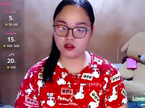 Snapshot of _Lylia chatting on July 29, 2026, 8:57 am Lylia online show from July 29, 2026, 8:57 am