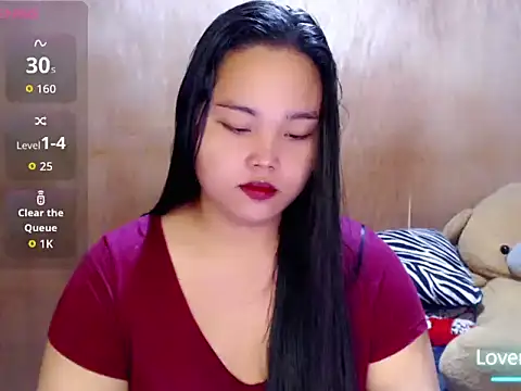 Snapshot of _Lylia chatting on August 5, 2026, 11:10 pm Lylia online show from August 5, 2026, 11:10 pm