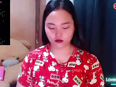 Snapshot of _Lylia chatting on June 11, 2026, 10:12 am Lylia online show from June 11, 2026, 10:12 am
