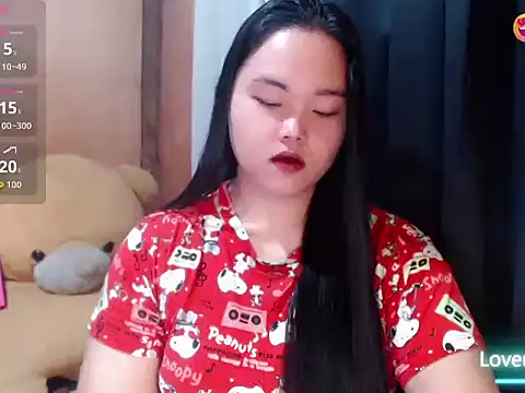Snapshot of _Lylia chatting on June 25, 2026, 10:04 pm Lylia online show from June 25, 2026, 10:04 pm