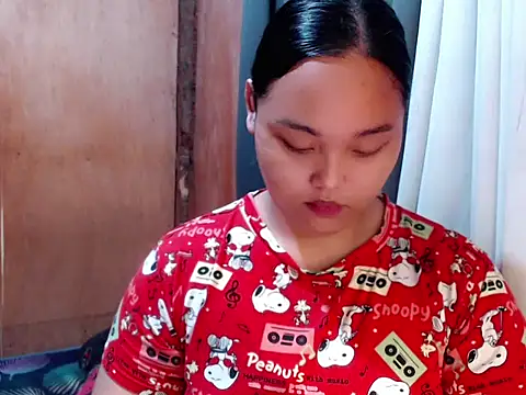  Lylia online show from February 19, 2026, 1:08 pm