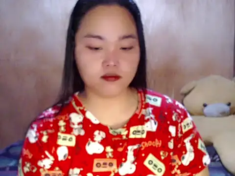 Snapshot of _Lylia chatting on June 2, 2026, 4:01 am Lylia online show from June 2, 2026, 4:01 am