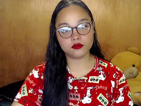 Snapshot of _Lylia chatting on November 3, 2025, 9:46 am Lylia online show from November 3, 2025, 9:46 am