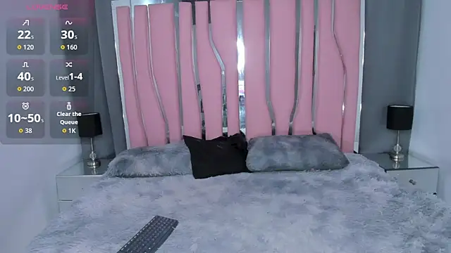 Dantzel  online show from November 15, 2025, 7:29 pm