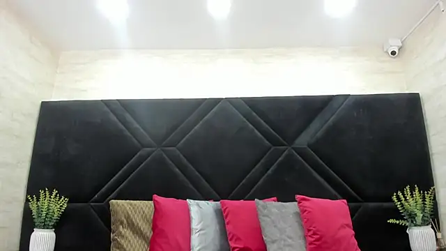 Snapshot of Dantzel_ chatting on February 20, 2026, 7:38 pm Dantzel online show from February 20, 2026, 7:38 pm