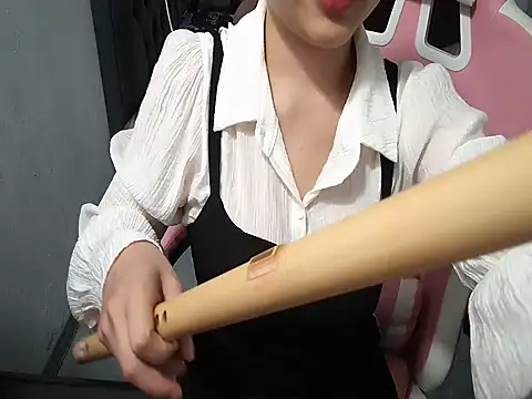 Snapshot of Ori-Yannie chatting on November 11, 2025, 8:09 am Ori-Yannie online show from November 11, 2025, 8:09 am