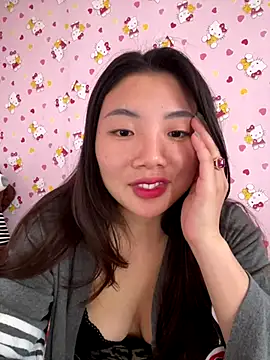 Snapshot of D2sweet chatting on November 23, 2025, 6:23 am D2sweet online show from November 23, 2025, 6:23 am