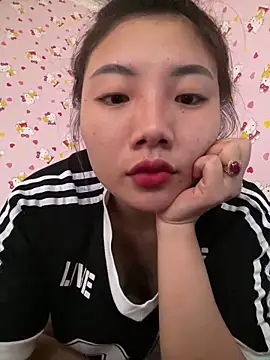 Snapshot of D2sweet chatting on November 8, 2025, 5:44 am D2sweet online show from November 8, 2025, 5:44 am