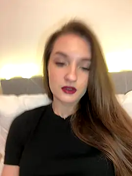 Snapshot of AdelinaEmber chatting on October 3, 2025, 11:23 am AdelinaEmber online show from October 3, 2025, 11:23 am