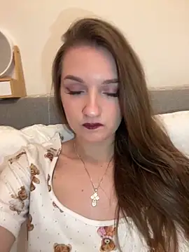 Snapshot of AdelinaEmber chatting on October 9, 2025, 11:00 am AdelinaEmber online show from October 9, 2025, 11:00 am