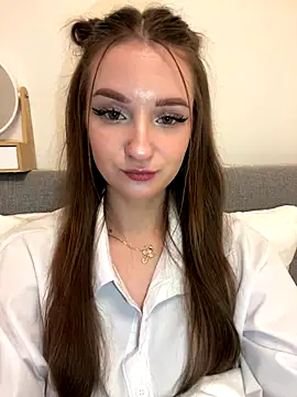 Snapshot of AdelinaEmber chatting on November 18, 2025, 11:46 am AdelinaEmber online show from November 18, 2025, 11:46 am