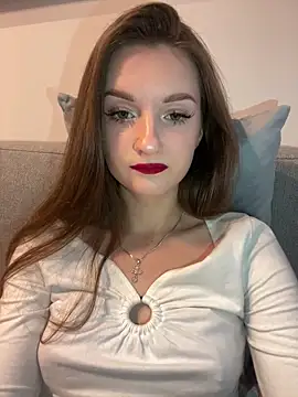 Snapshot of AdelinaEmber chatting on September 25, 2025, 8:53 am AdelinaEmber online show from September 25, 2025, 8:53 am