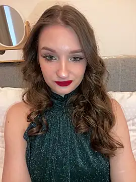 Snapshot of AdelinaEmber chatting on October 10, 2025, 11:33 am AdelinaEmber online show from October 10, 2025, 11:33 am