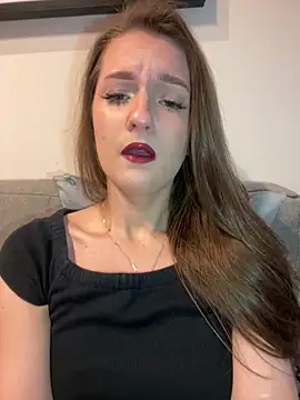 Snapshot of AdelinaEmber chatting on September 27, 2025, 10:21 am AdelinaEmber online show from September 27, 2025, 10:21 am