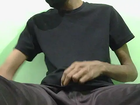 Snapshot of rockyy23boy chatting on September 29, 2025, 5:29 pm rockyy23boy online show from September 29, 2025, 5:29 pm