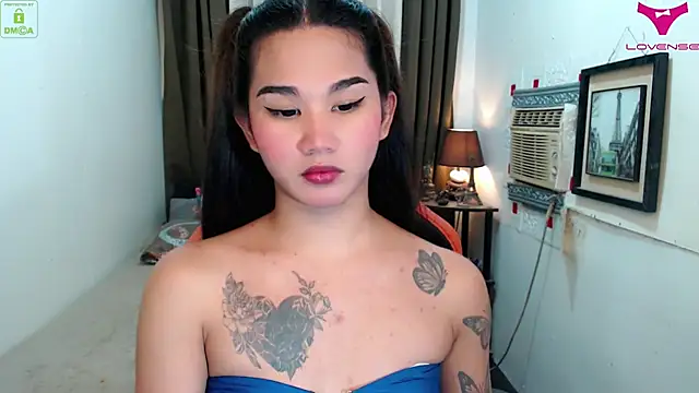 Snapshot of lil_fantacy chatting on November 13, 2025, 10:41 am lil fantacy online show from November 13, 2025, 10:41 am