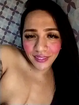 enoria1992 online show from April 6, 2026, 12:50 am