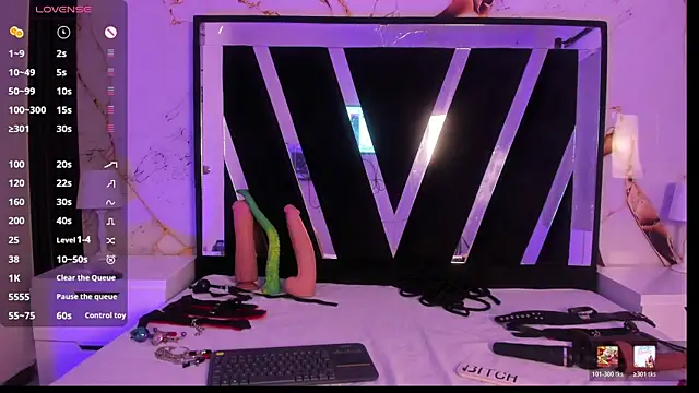 Snapshot of Wonderkloe_ chatting on July 24, 2026, 8:16 pm Wonderkloe online show from July 24, 2026, 8:16 pm