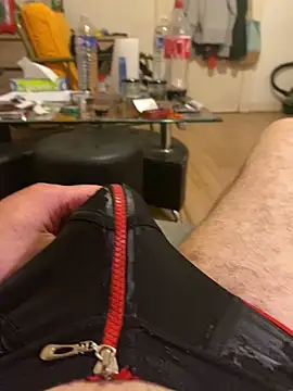 Snapshot of jackadi33 chatting on November 13, 2025, 12:14 am jackadi33 online show from November 13, 2025, 12:14 am