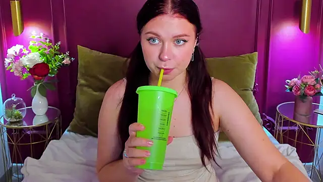 LizyBex online show from November 11, 2025, 8:36 pm