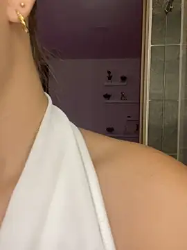 Snapshot of Nikii__ chatting on September 23, 2025, 11:34 pm Nikii online show from September 23, 2025, 11:34 pm