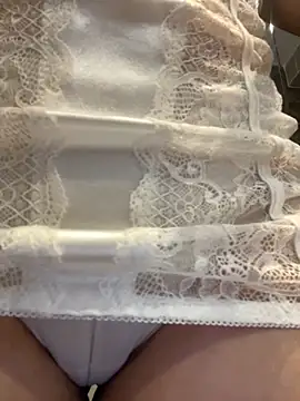 Snapshot of Nikii__ chatting on September 12, 2025, 12:33 am Nikii online show from September 12, 2025, 12:33 am