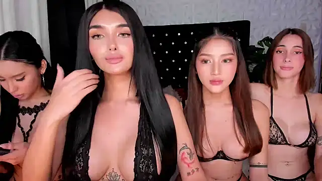 Snapshot of ScarletGreysonn chatting on September 14, 2025, 4:57 am ScarletGreysonn online show from September 14, 2025, 4:57 am