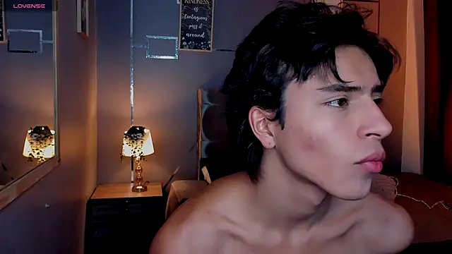 Christopher 77 online show from November 25, 2025, 4:07 pm