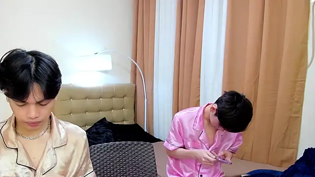 Snapshot of hotfreshdior chatting on September 22, 2025, 6:47 pm hotfreshdior online show from September 22, 2025, 6:47 pm