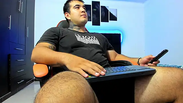 thiago  cp01 online show from January 14, 2026, 3:32 am