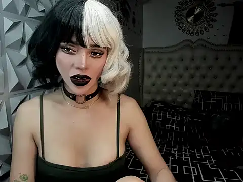 janecomander online show from April 19, 2026, 3:46 pm