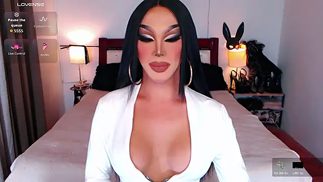 xQueenElektrax online show from January 11, 2026, 5:36 am