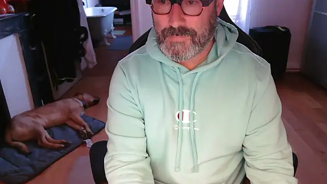 Hairyfred73 online show from October 10, 2025, 8:26 am