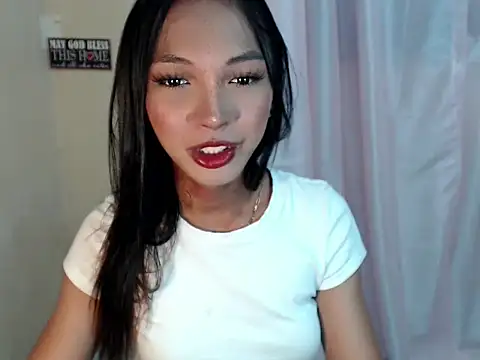 Snapshot of Simi_Ipit chatting on May 2, 2026, 5:34 am Simi Ipit online show from May 2, 2026, 5:34 am