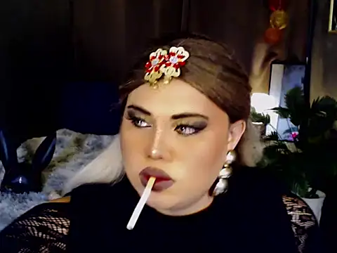 KitSmithCumerr online show from December 2, 2025, 11:45 am