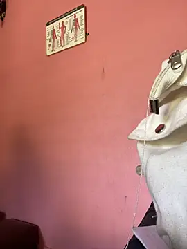 Snapshot of Daisy018 chatting on October 5, 2025, 6:15 am Daisy018 online show from October 5, 2025, 6:15 am