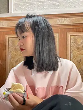 Snapshot of Daisy018 chatting on October 31, 2025, 1:46 am Daisy018 online show from October 31, 2025, 1:46 am