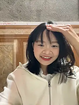 Snapshot of Daisy018 chatting on November 1, 2025, 7:35 am Daisy018 online show from November 1, 2025, 7:35 am