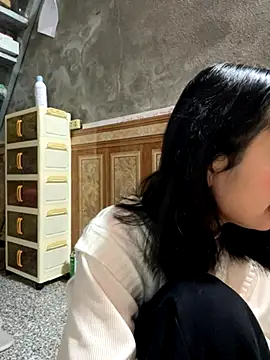 Snapshot of Daisy018 chatting on November 19, 2025, 2:11 am Daisy018 online show from November 19, 2025, 2:11 am